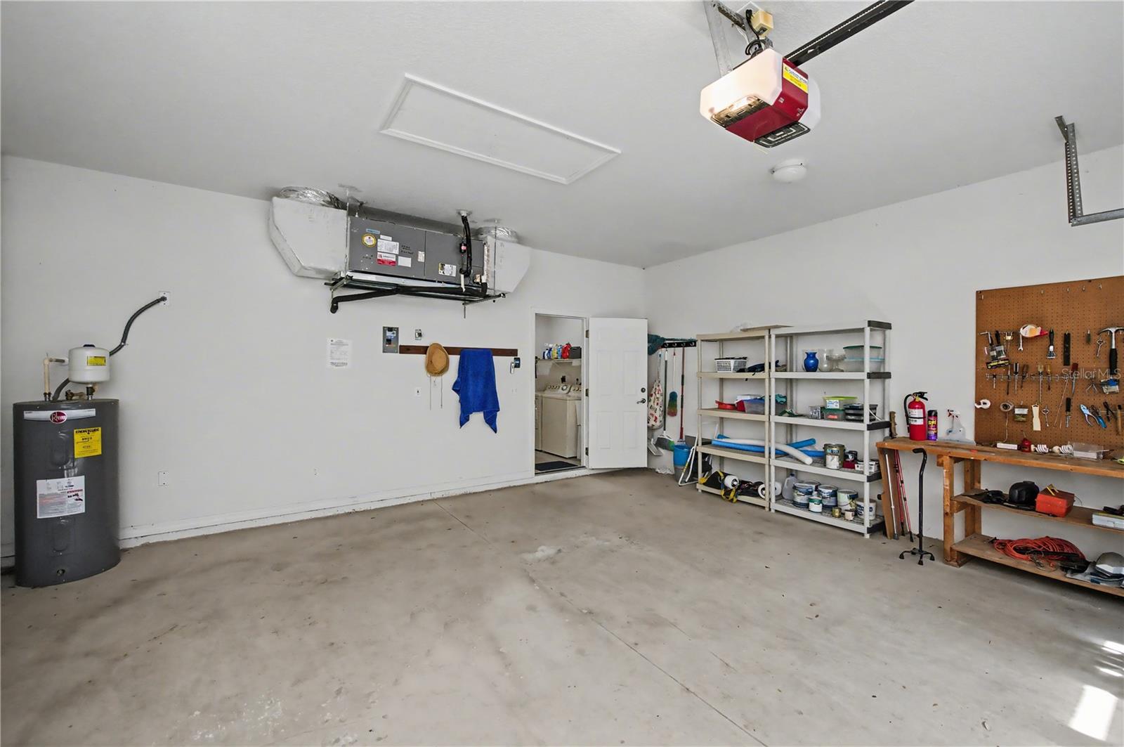 HERITAGE OAK PARK- WATERS EDGE VILLAS - Residential