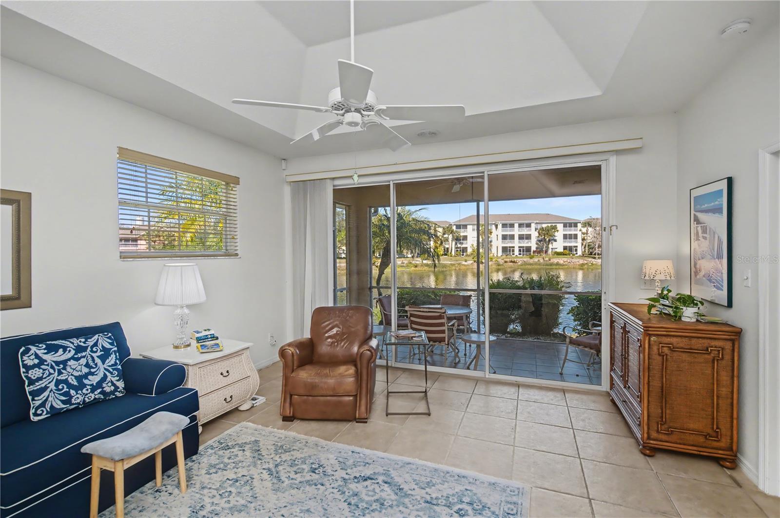 HERITAGE OAK PARK- WATERS EDGE VILLAS - Residential