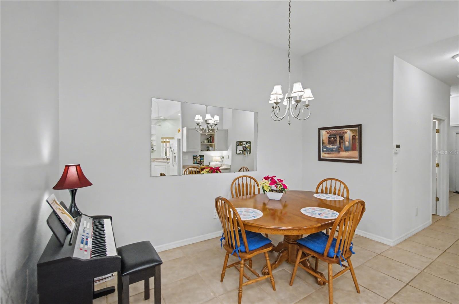 HERITAGE OAK PARK- WATERS EDGE VILLAS - Residential