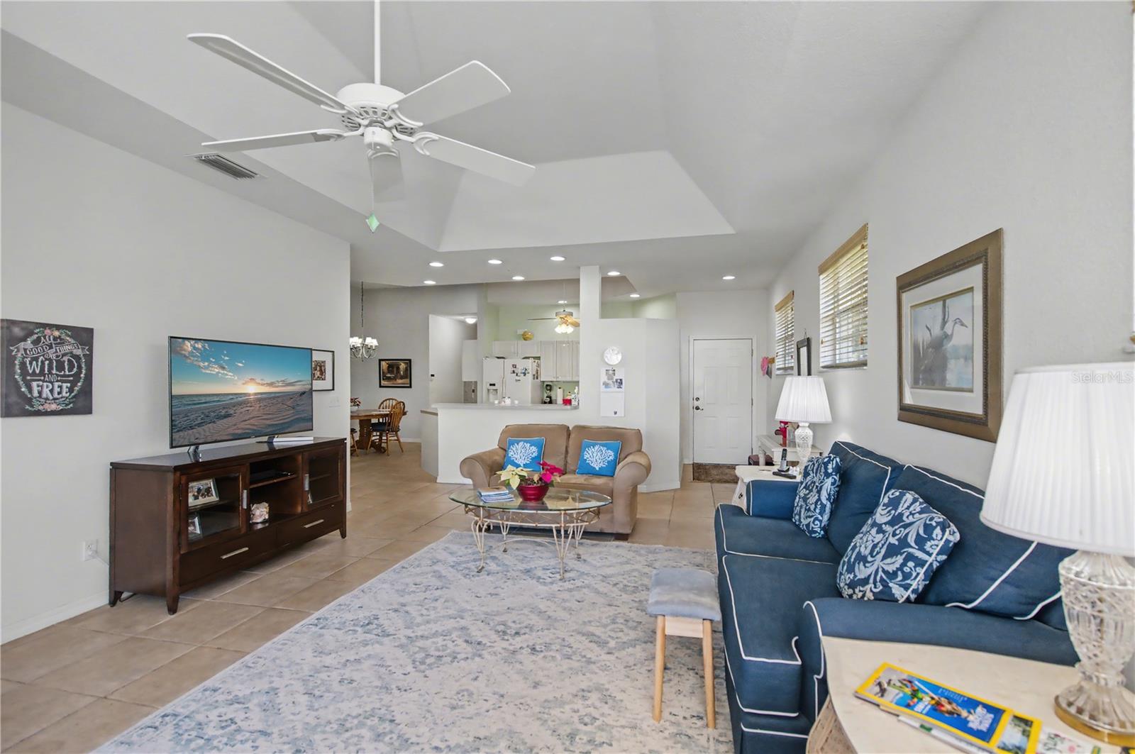 HERITAGE OAK PARK- WATERS EDGE VILLAS - Residential