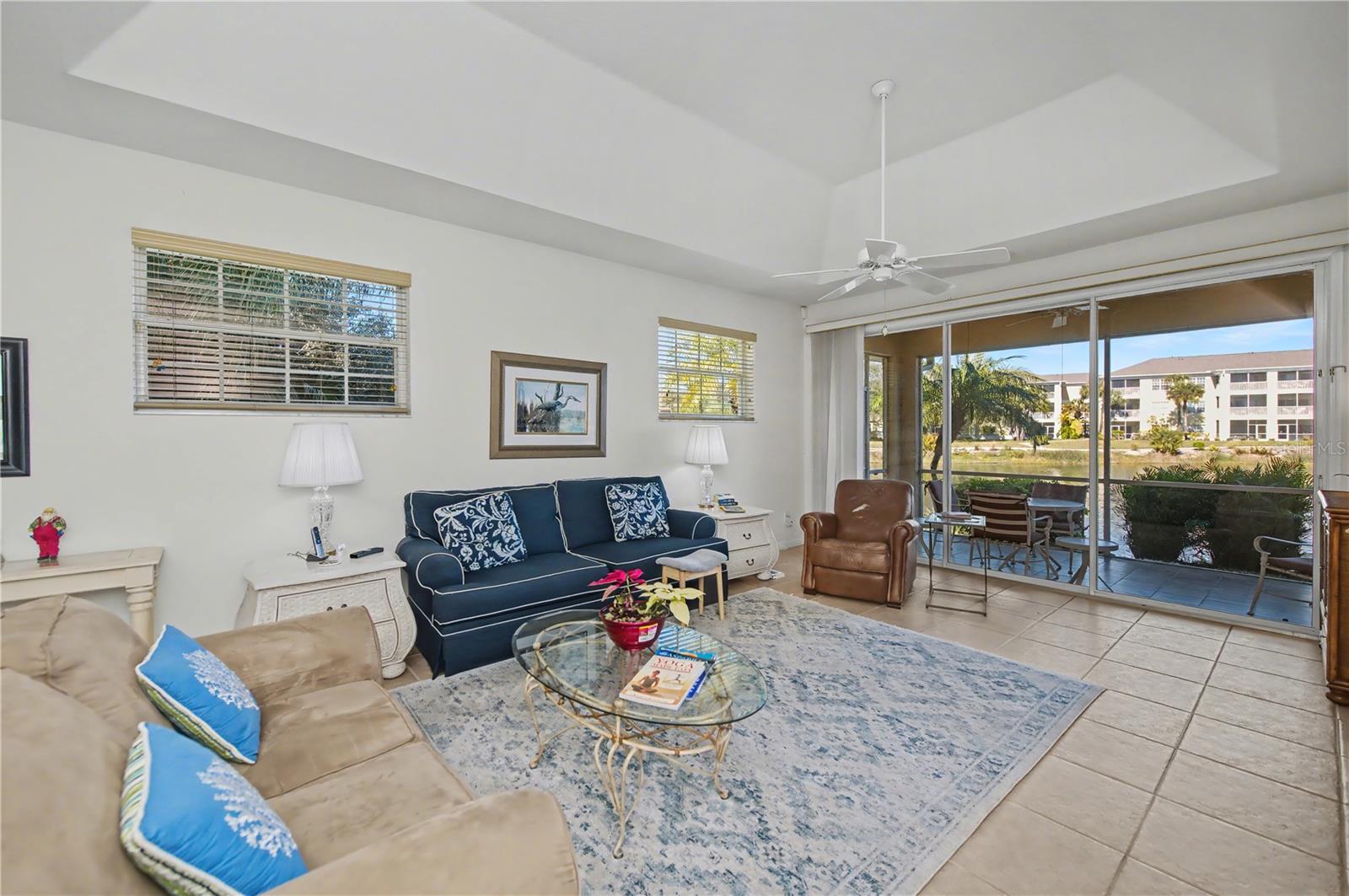 HERITAGE OAK PARK- WATERS EDGE VILLAS - Residential