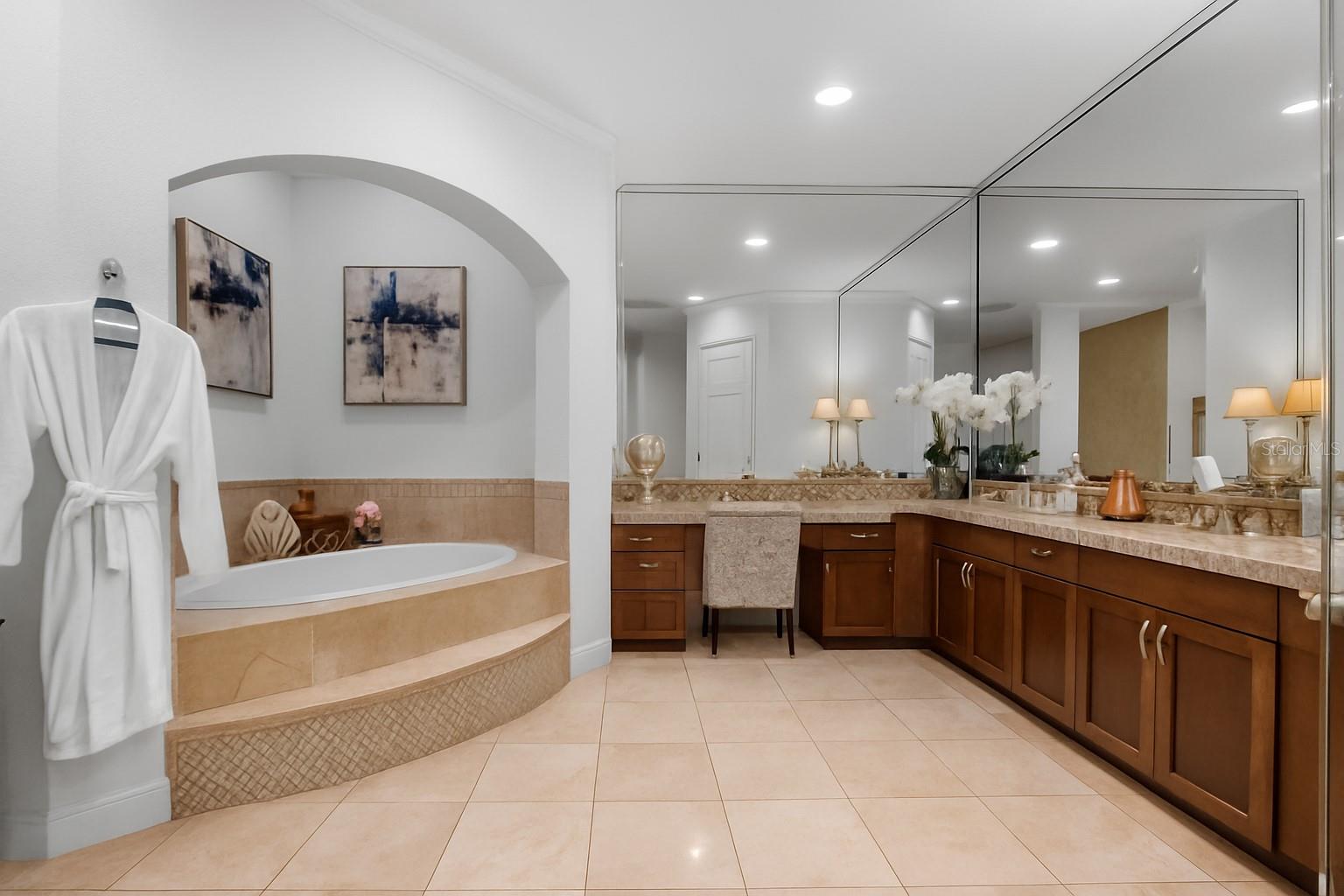 LAKE DAVIS RESERVE - Residential