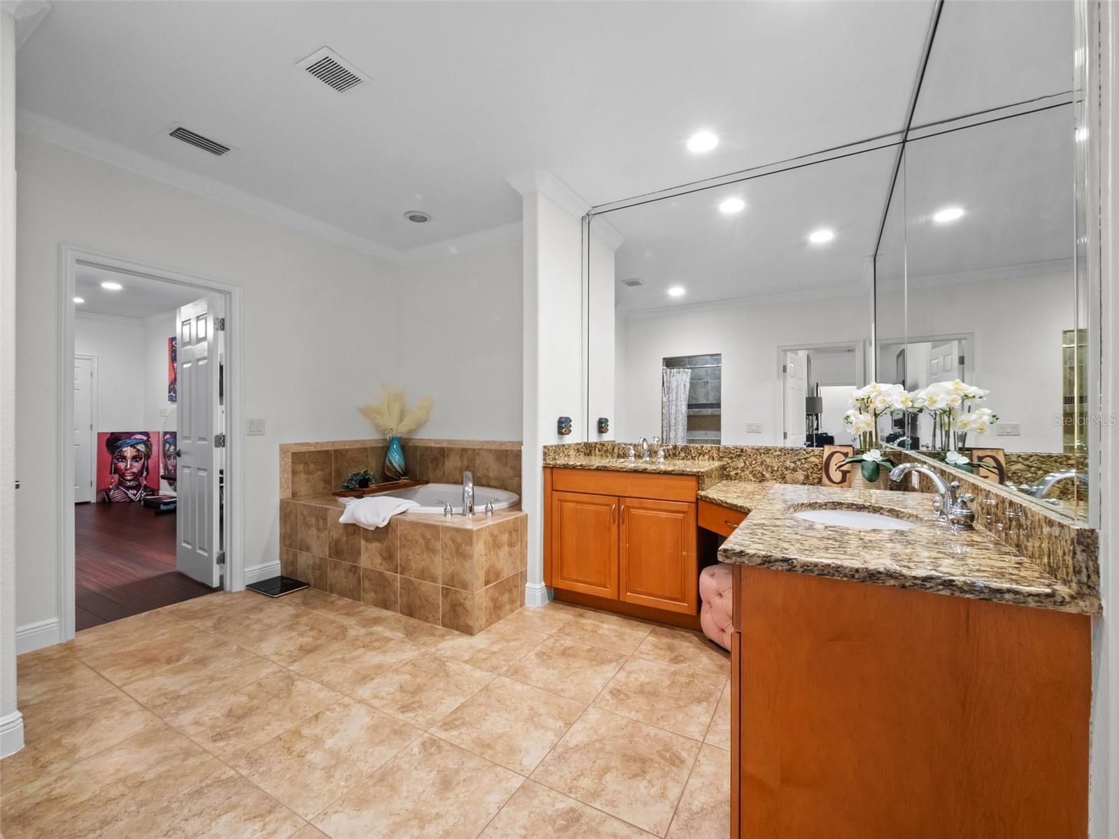 LAKE DAVIS RESERVE - Residential