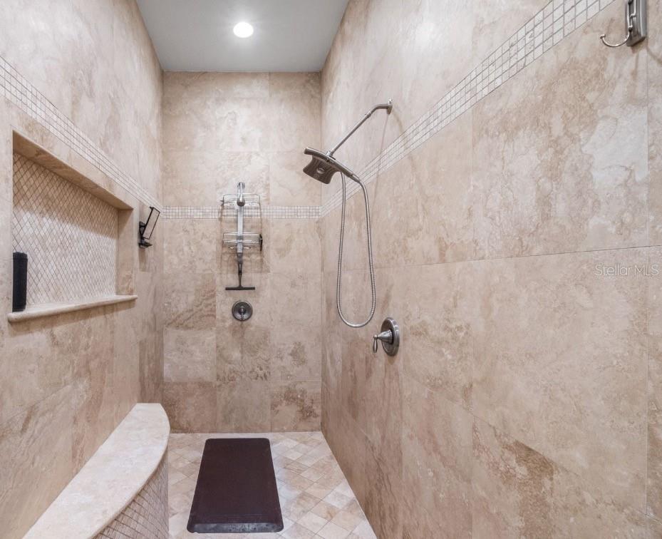 LAKE DAVIS RESERVE - Residential