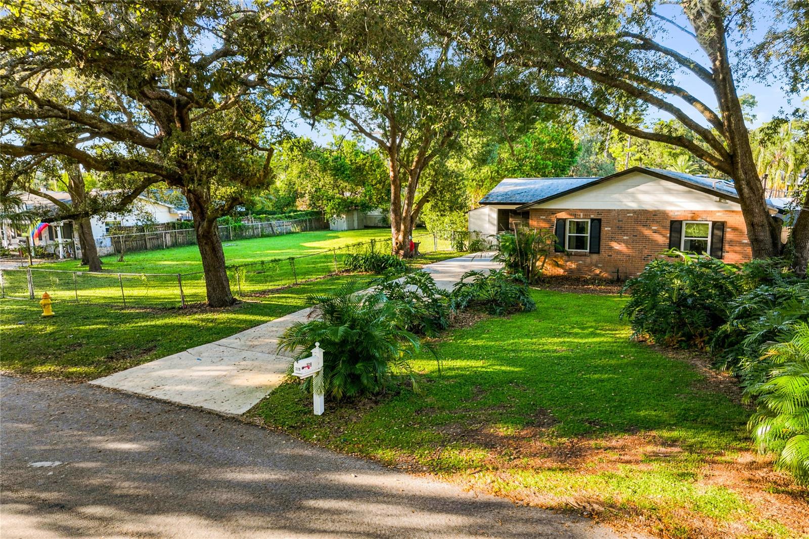 329 TANGERINE STREET