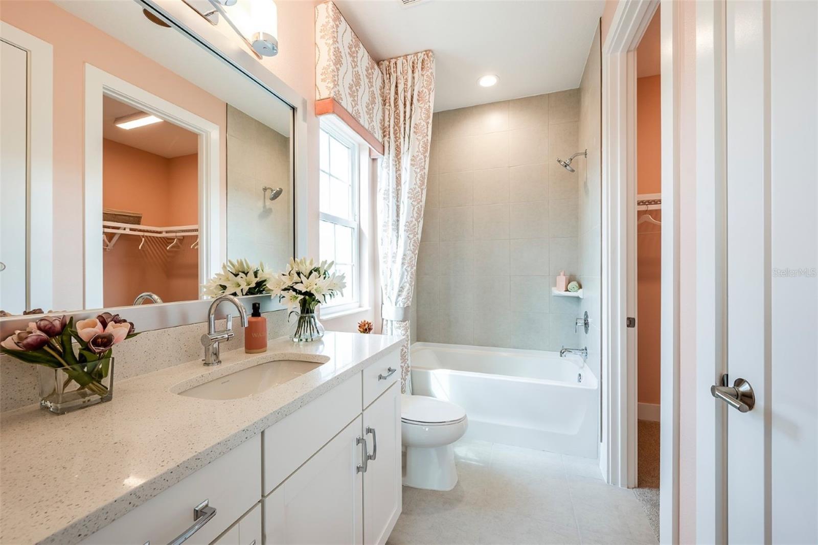 STAR FARMS - Residential