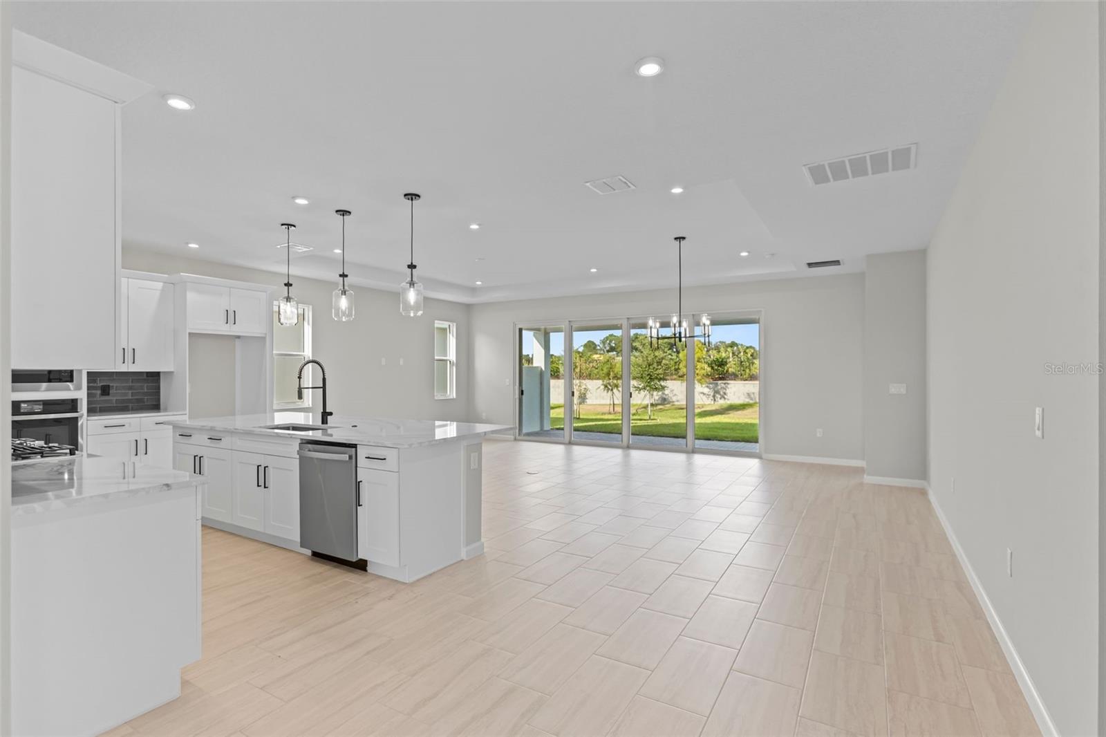KH CW HAMMOCK OAKS LLC - Residential