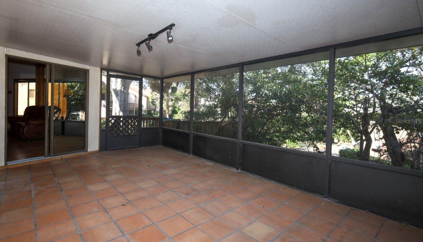 ROYAL OAK GOLF & COUNTRY CLUB SEC 07 - Residential