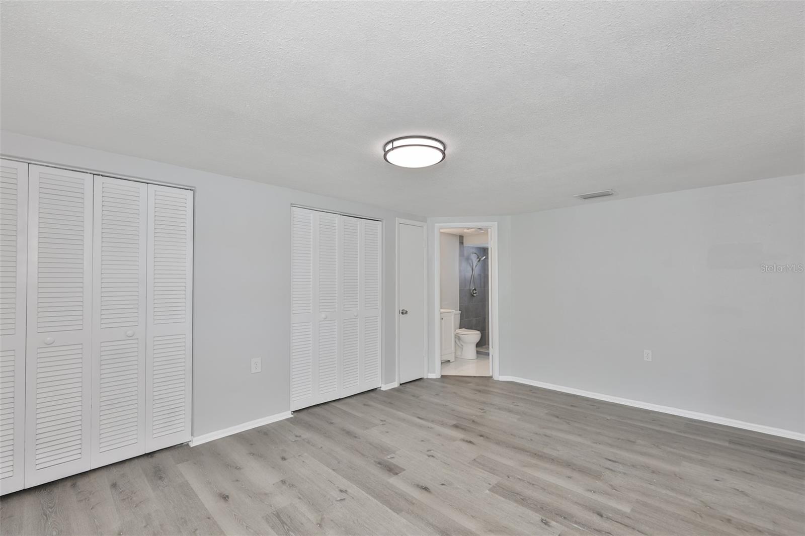 DODGE CITY - Residential Lease