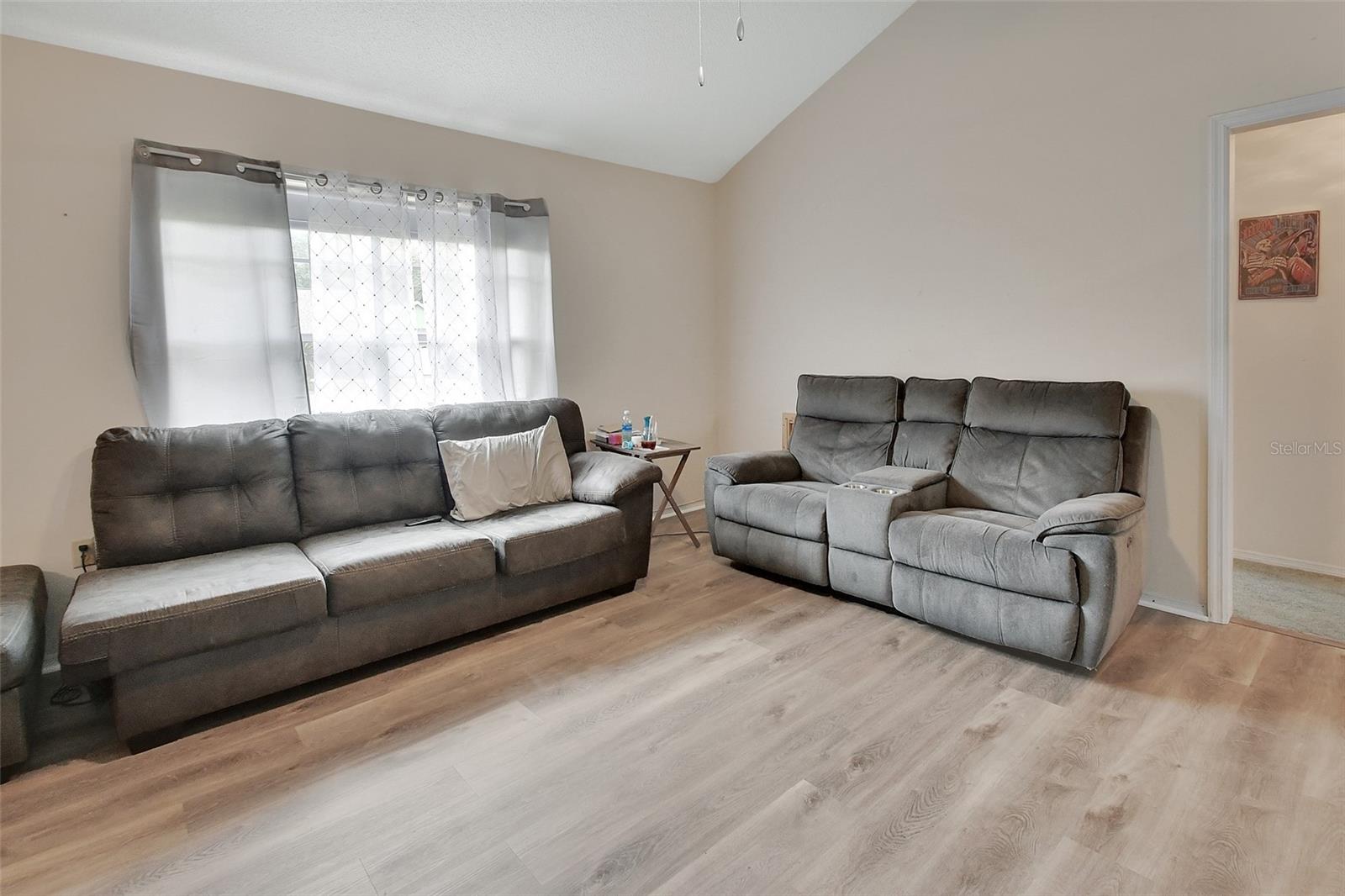 2355 W ORANGE ROAD