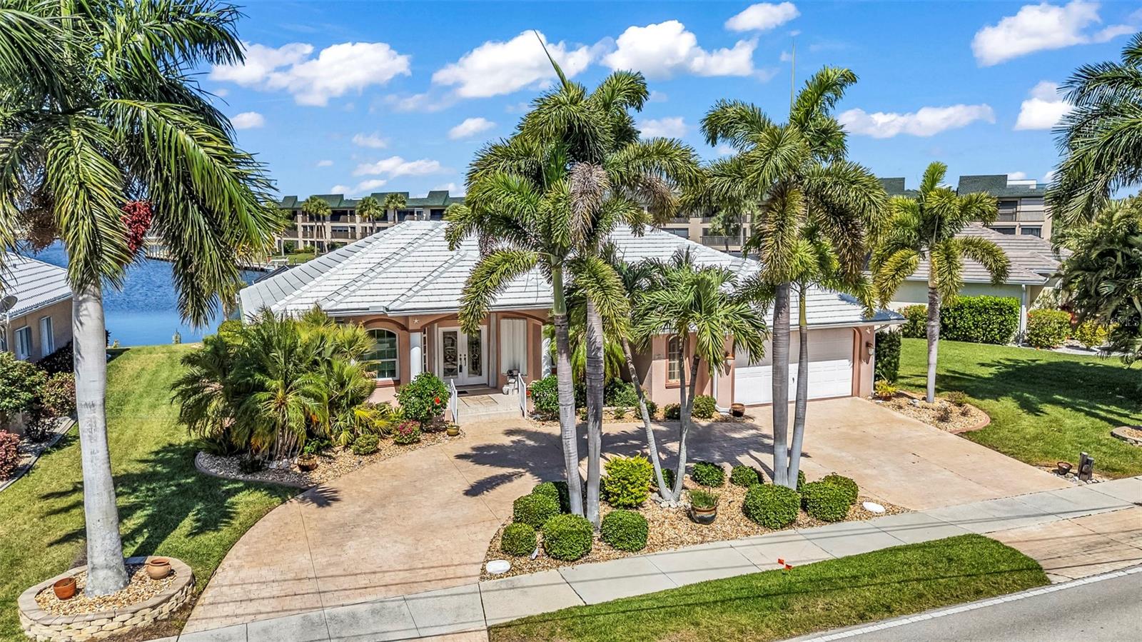 PUNTA GORDA ISLES SEC 11 - Residential