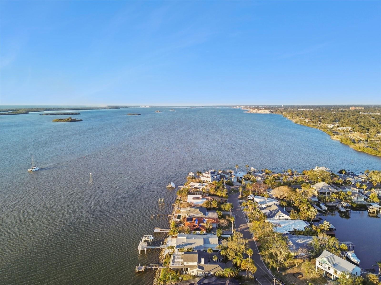 VENETIAN POINT - Residential