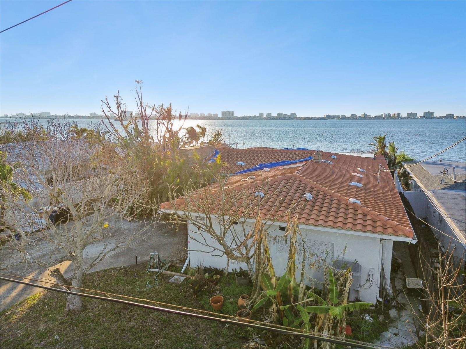VENETIAN POINT - Residential