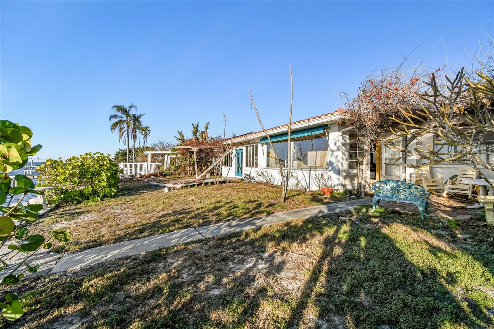 VENETIAN POINT - Residential