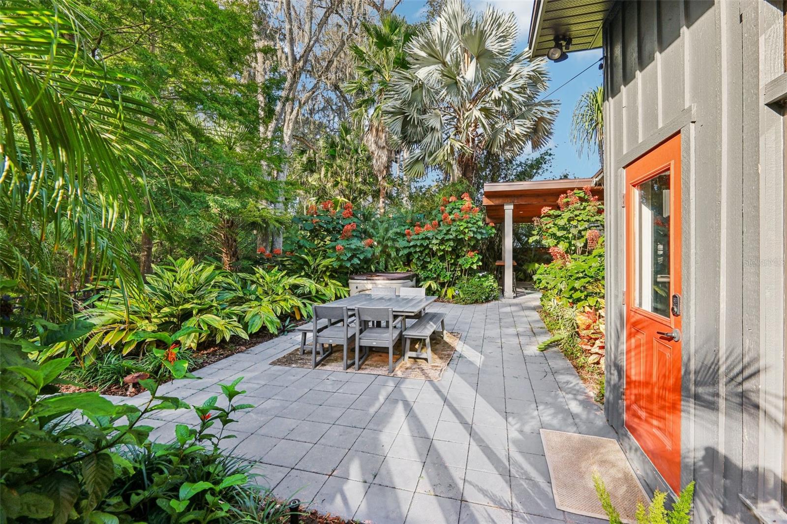 MAITLAND SHORES - Residential