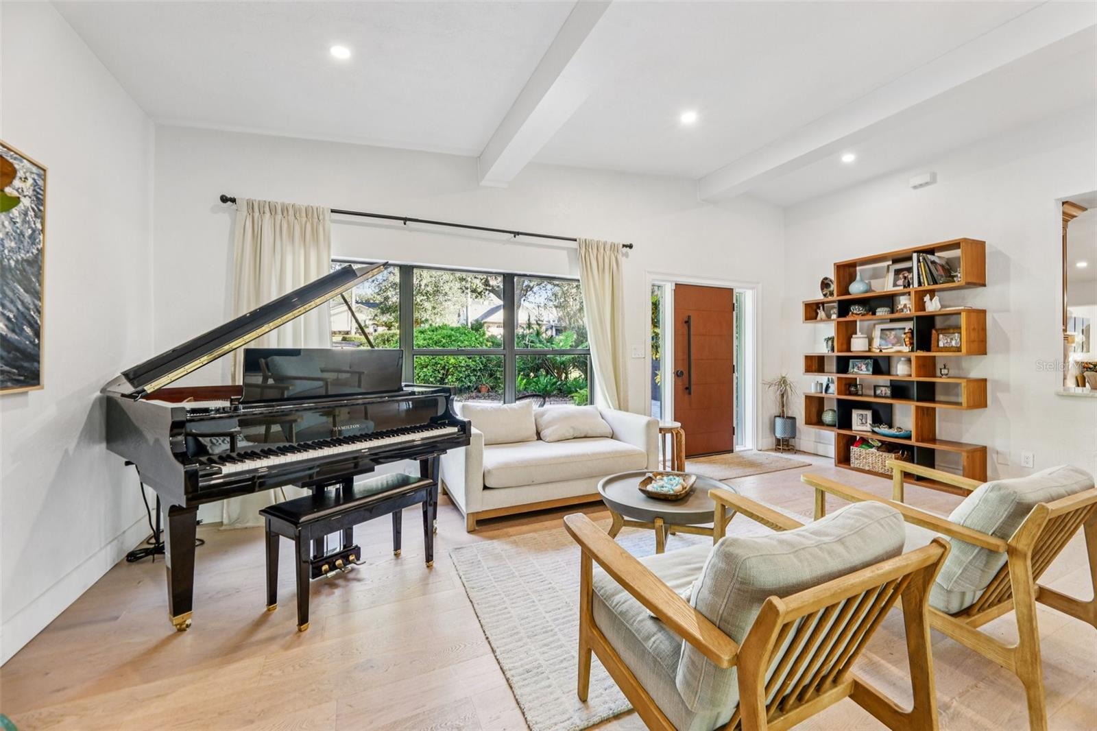 MAITLAND SHORES - Residential