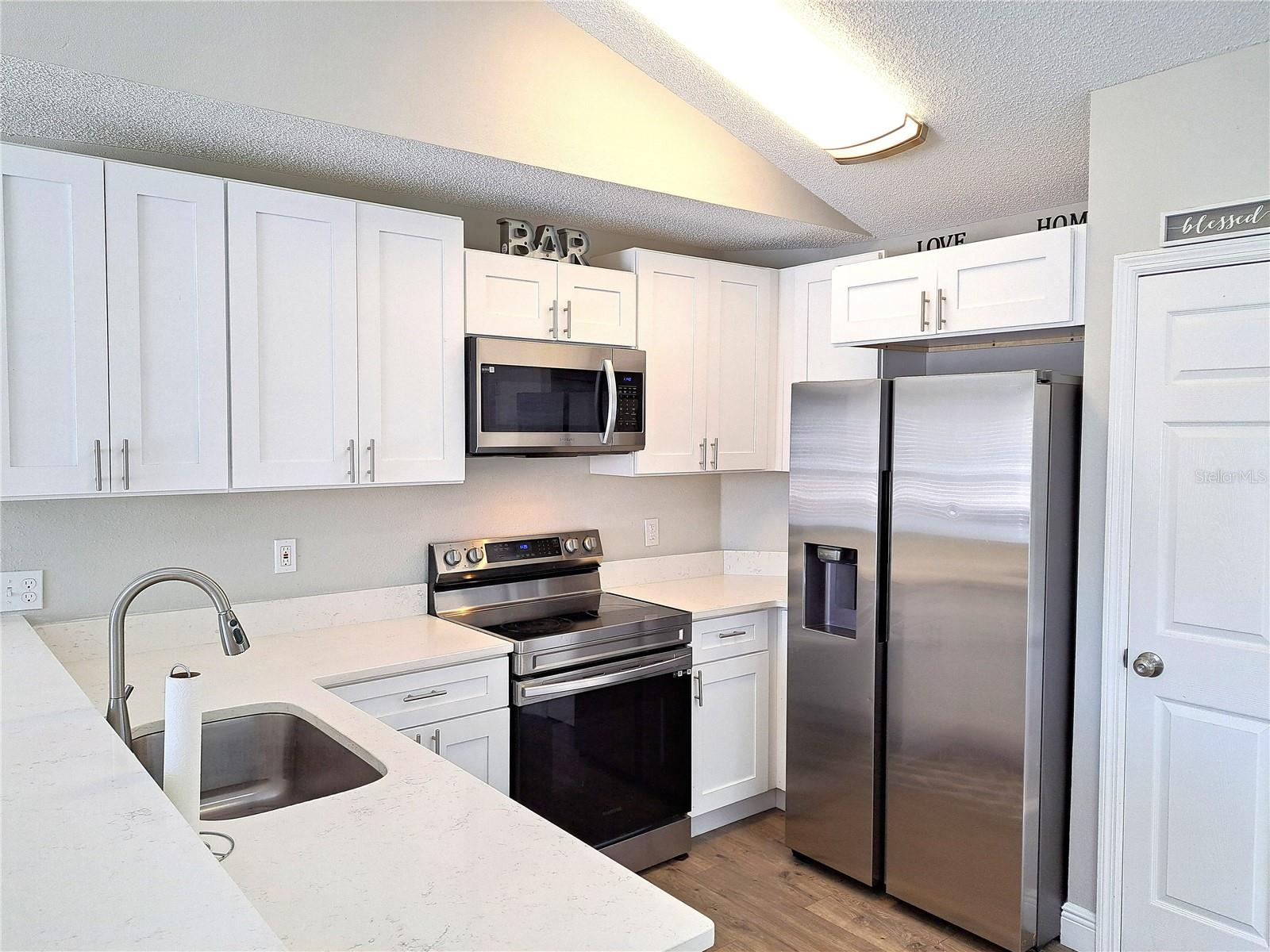 10318 CRYSTAL POINT DRIVE