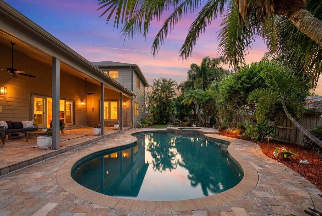 Photo of 2917 Sandpiper Place, Clearwater, FL 33762 (MLS # TB8521322)
