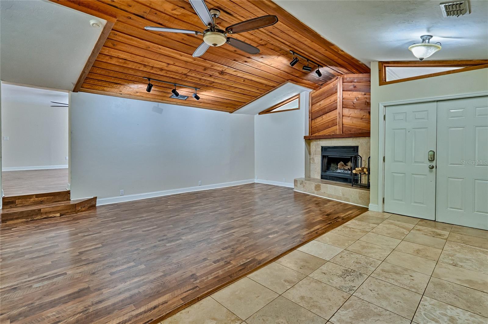 102 NW 28TH TERRACE