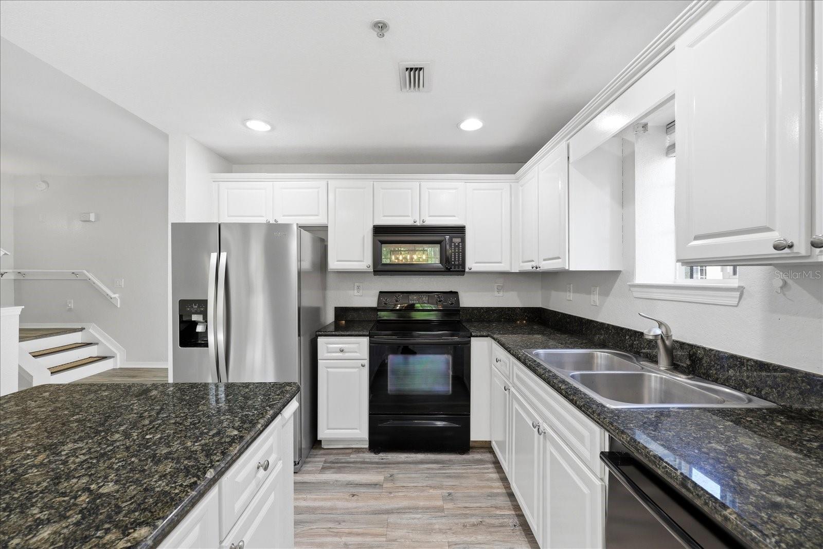 CORDOBA AT BEACH PARK A CONDOM - Residential Lease