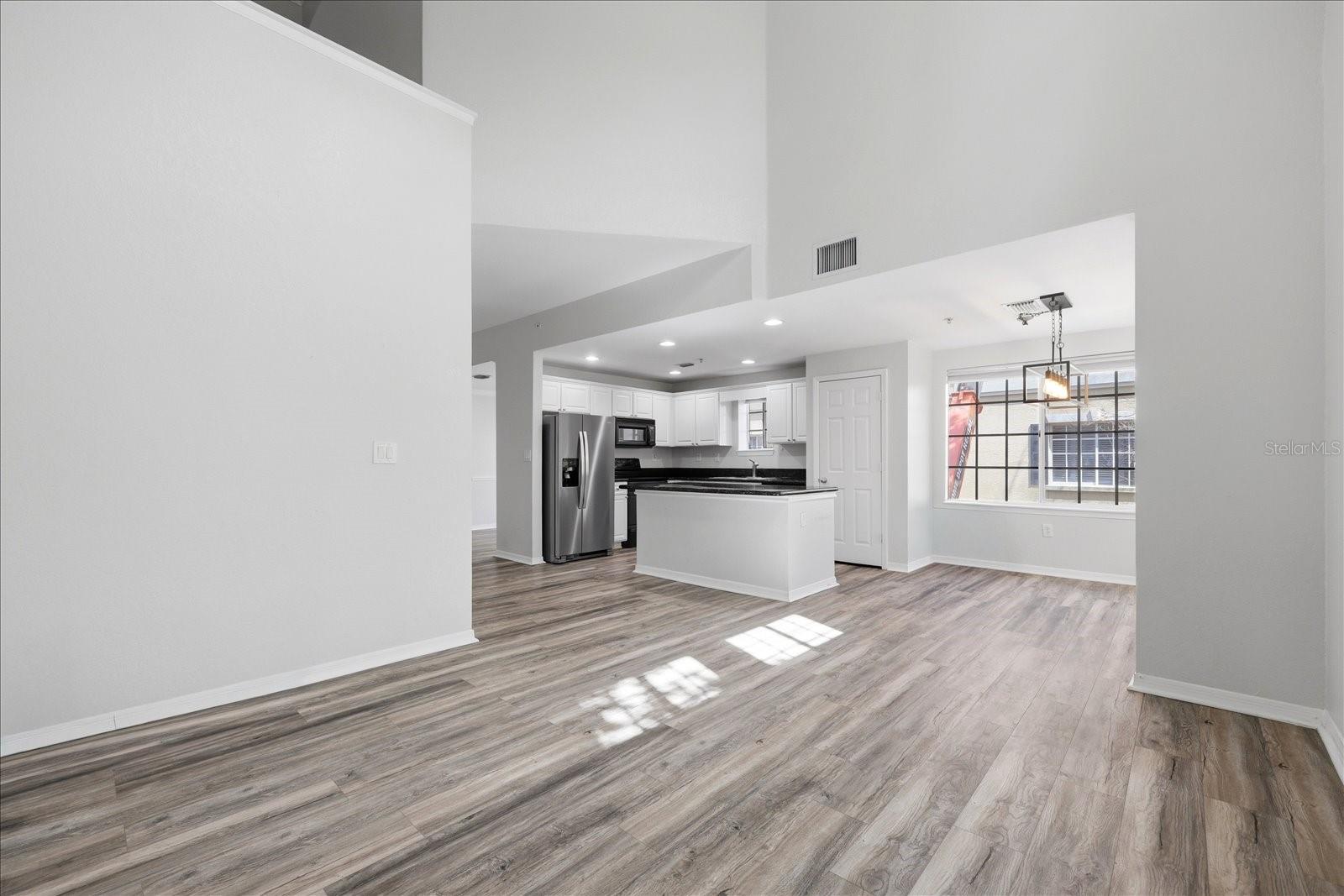 CORDOBA AT BEACH PARK A CONDOM - Residential Lease