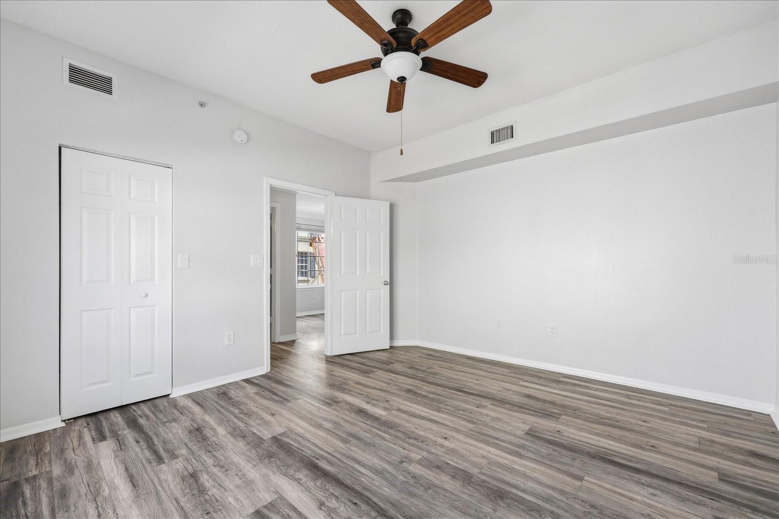 CORDOBA AT BEACH PARK A CONDOM - Residential Lease