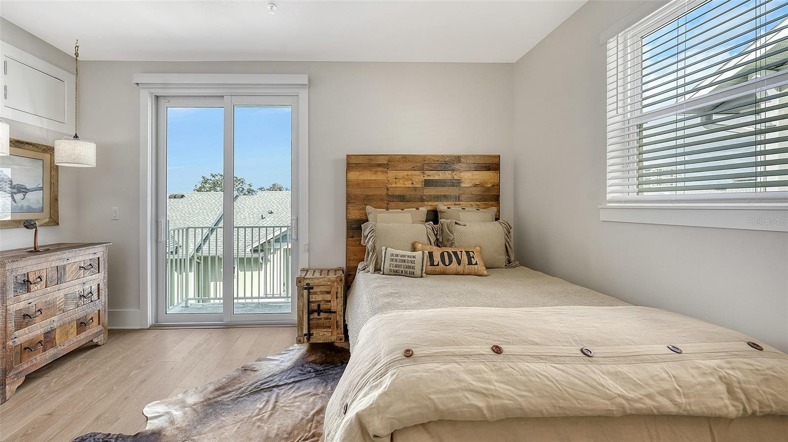 ENCLAVE AT LAUREL PARK - Residential