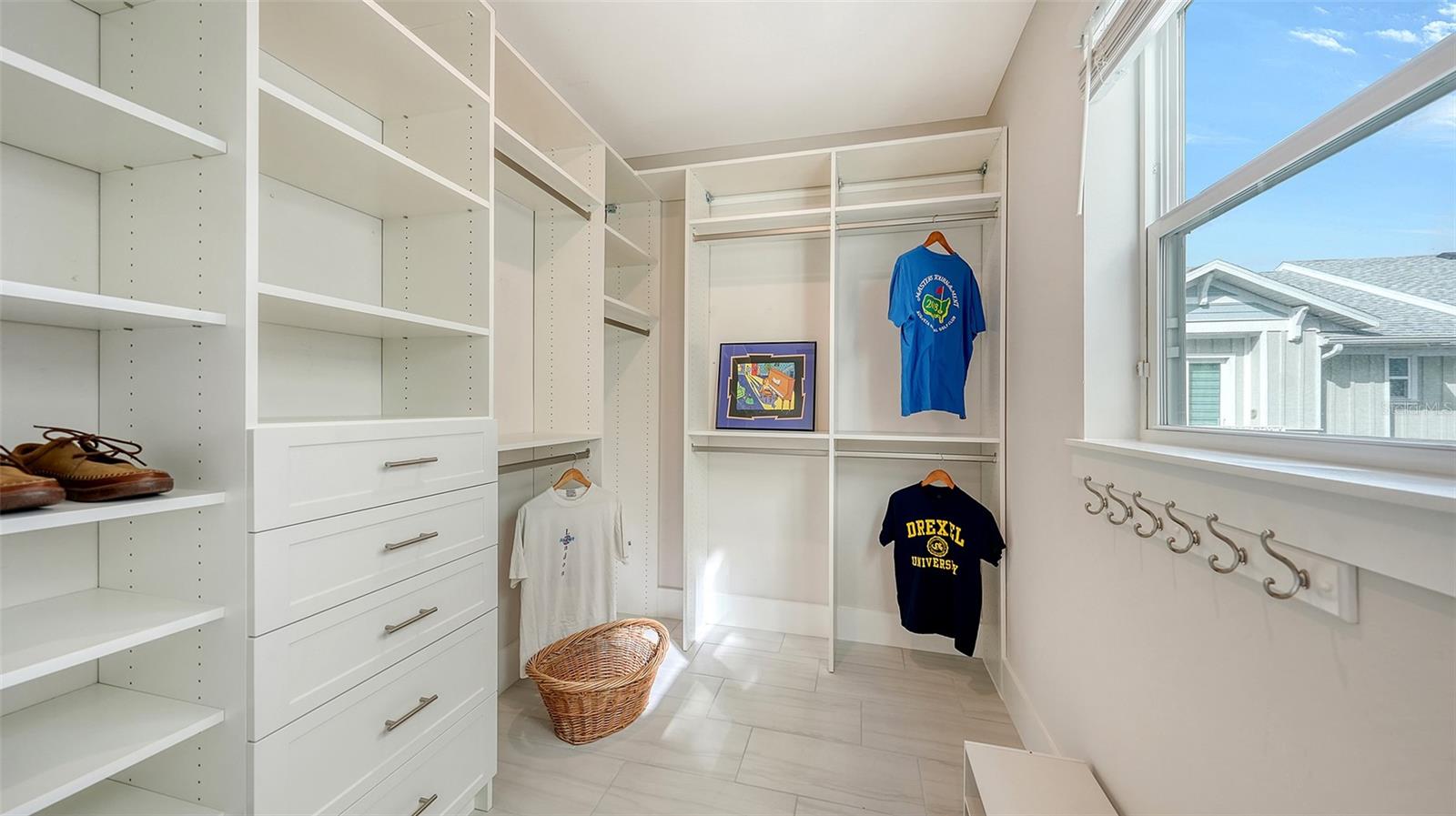 ENCLAVE AT LAUREL PARK - Residential