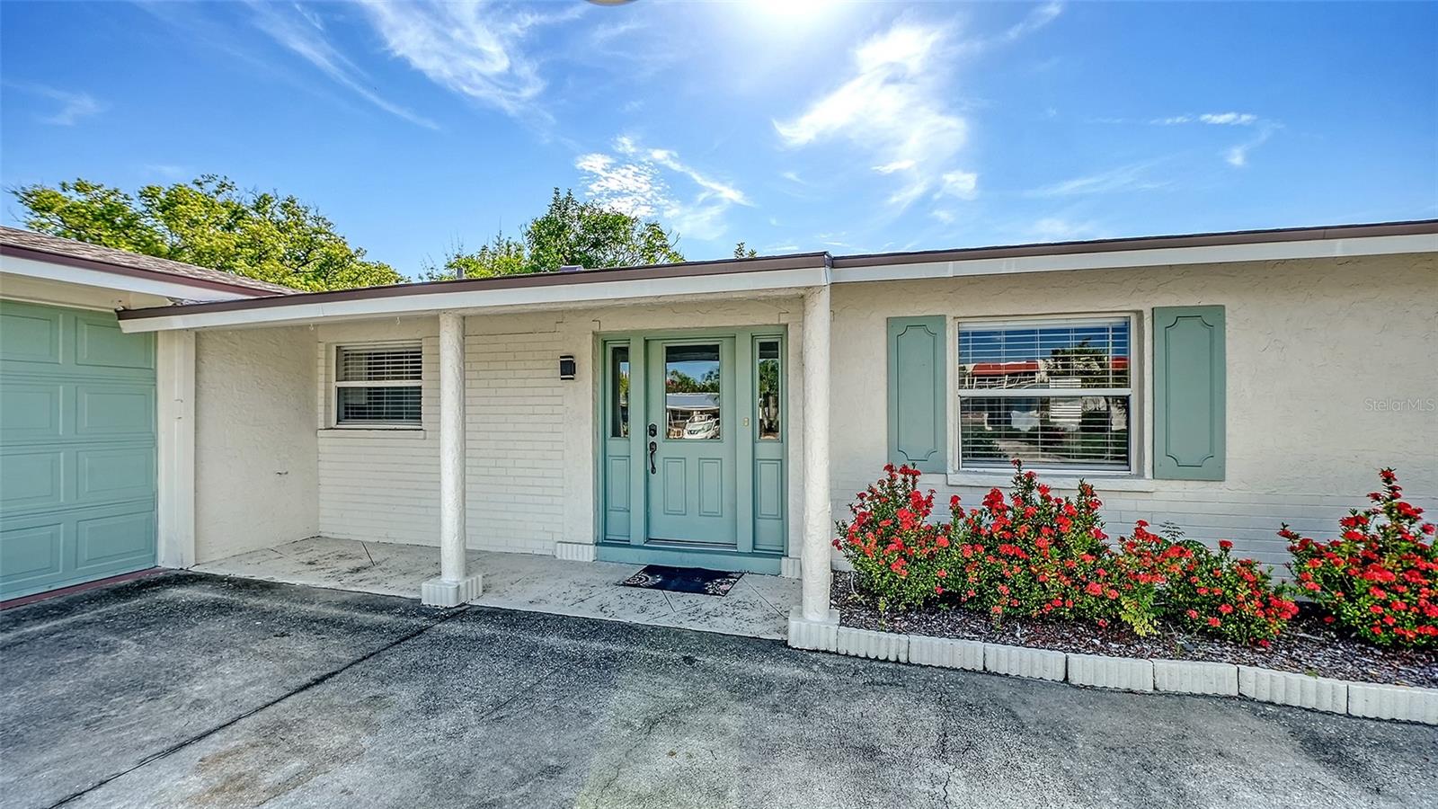 6515 COLONIAL DRIVE