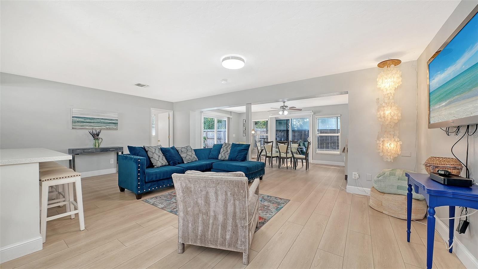 6515 COLONIAL DRIVE