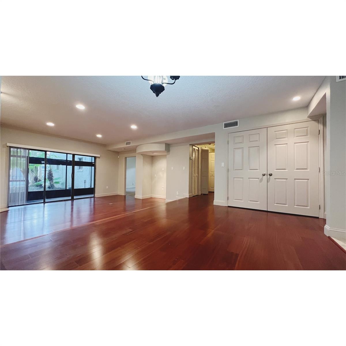 SUN BAY CLUB CONDO - Residential