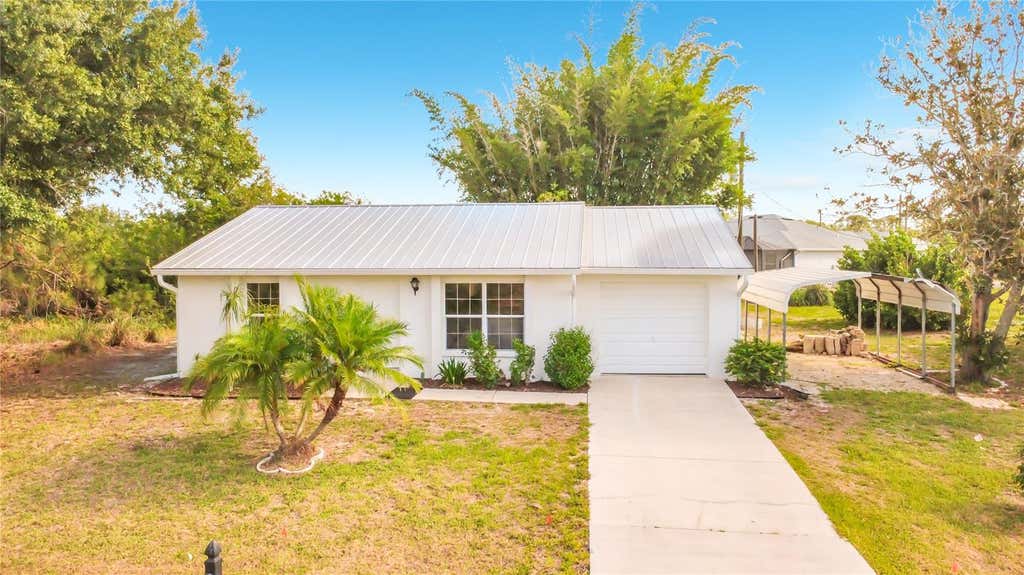 Photo of 11256 Chalet Avenue, Englewood, FL 34224 (MLS # D6147848)