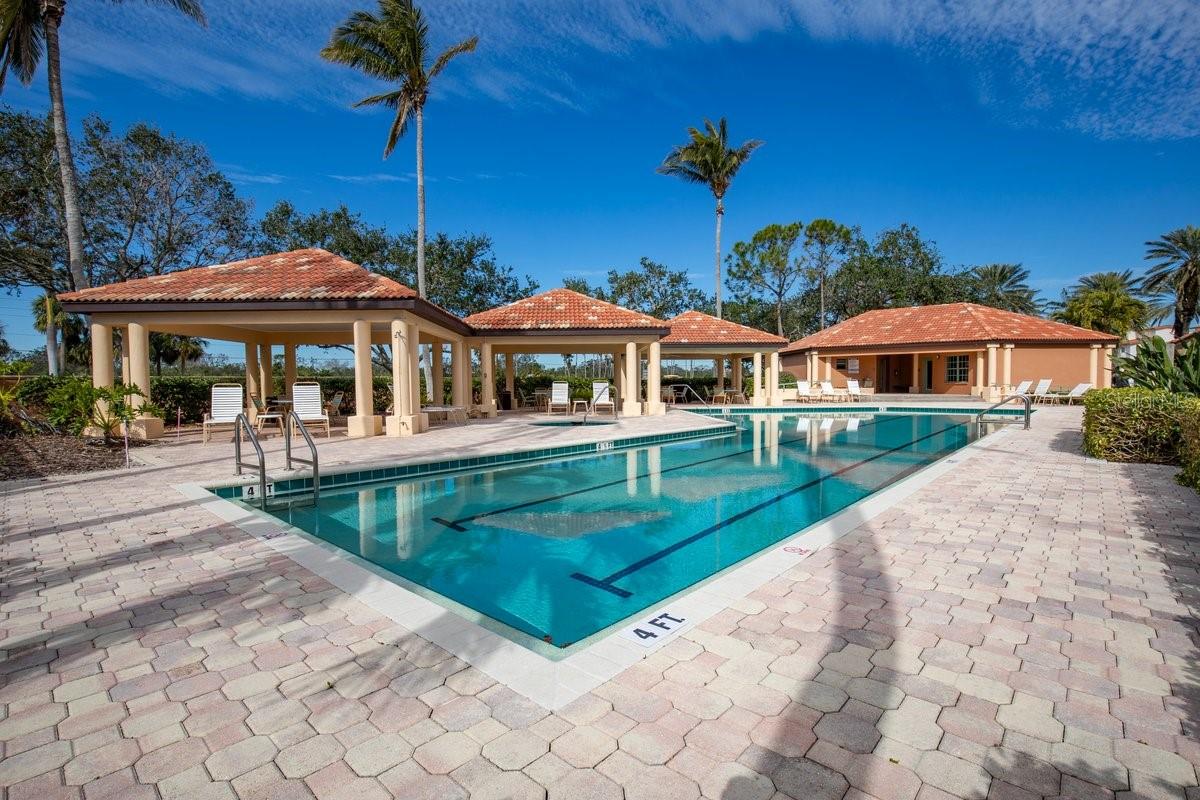 1695 PINELLAS BAYWAY S D1