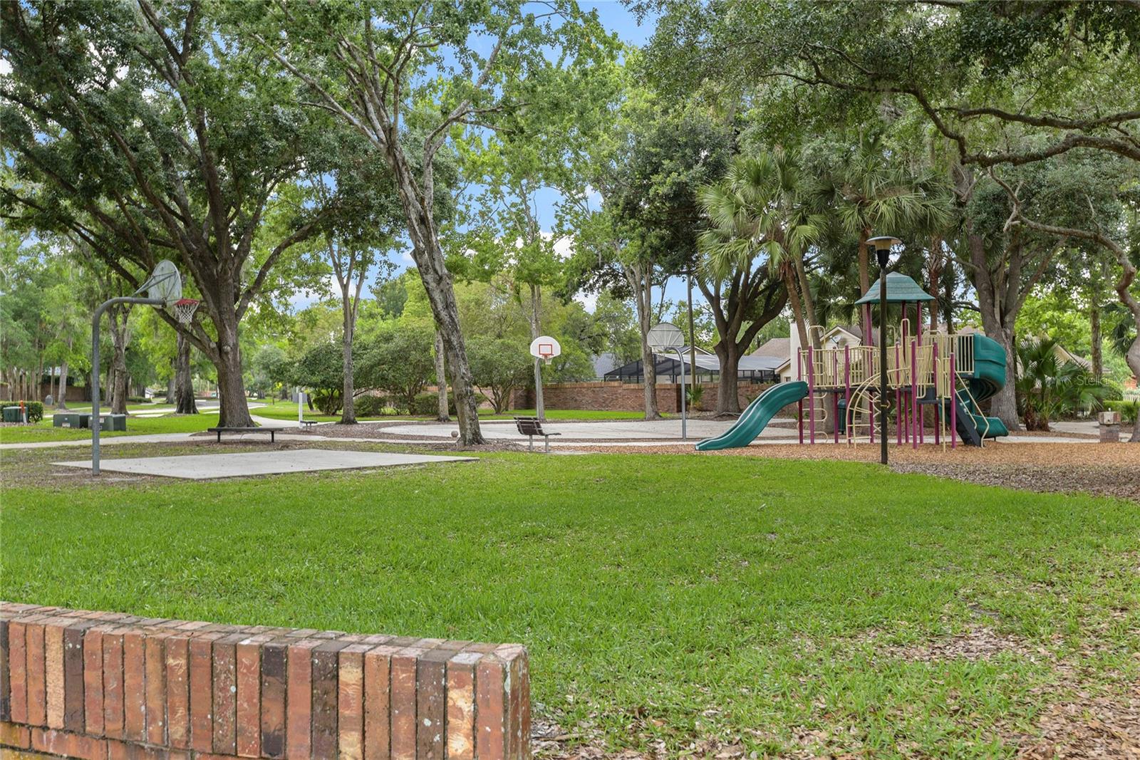 SABAL POINT SABAL GLEN AT - Residential
