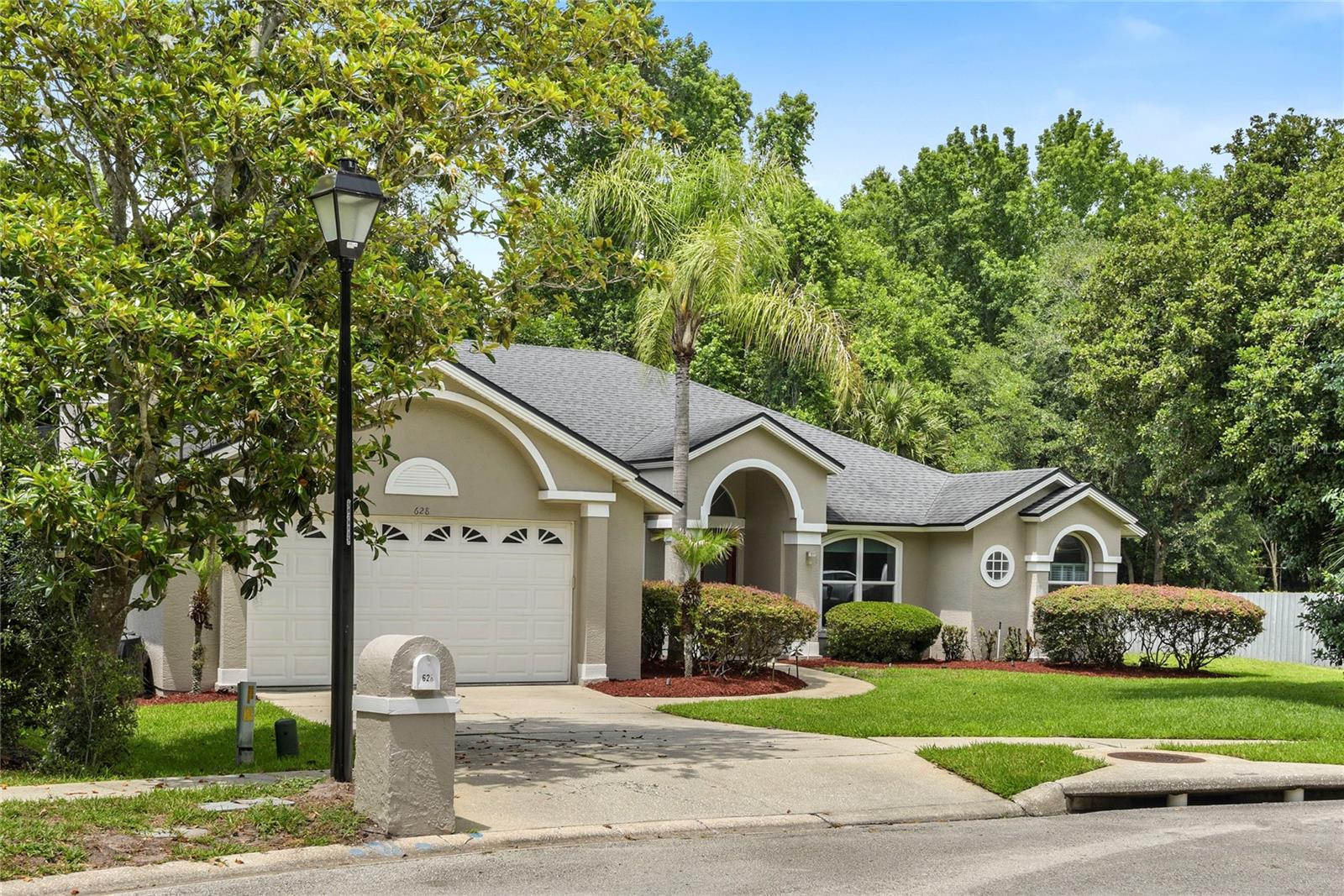 SABAL POINT SABAL GLEN AT - Residential