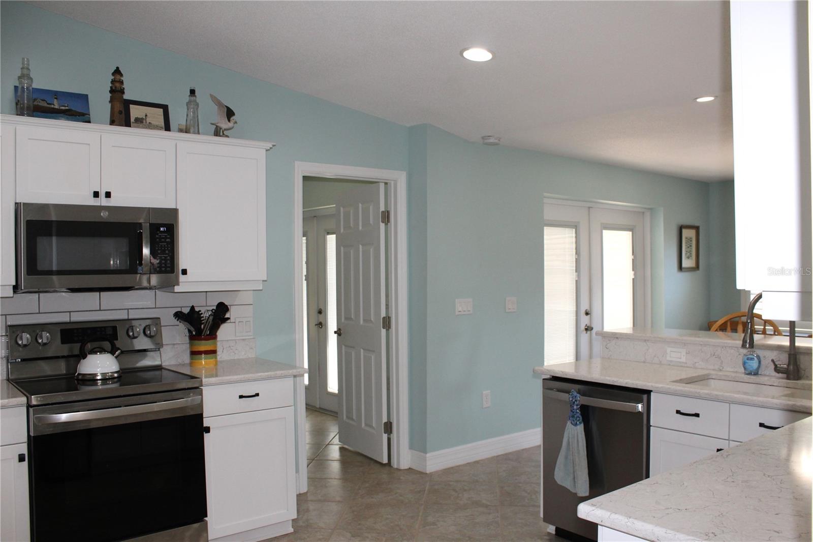 HARBOR VIEW VILLAS 1ST ADD - Residential