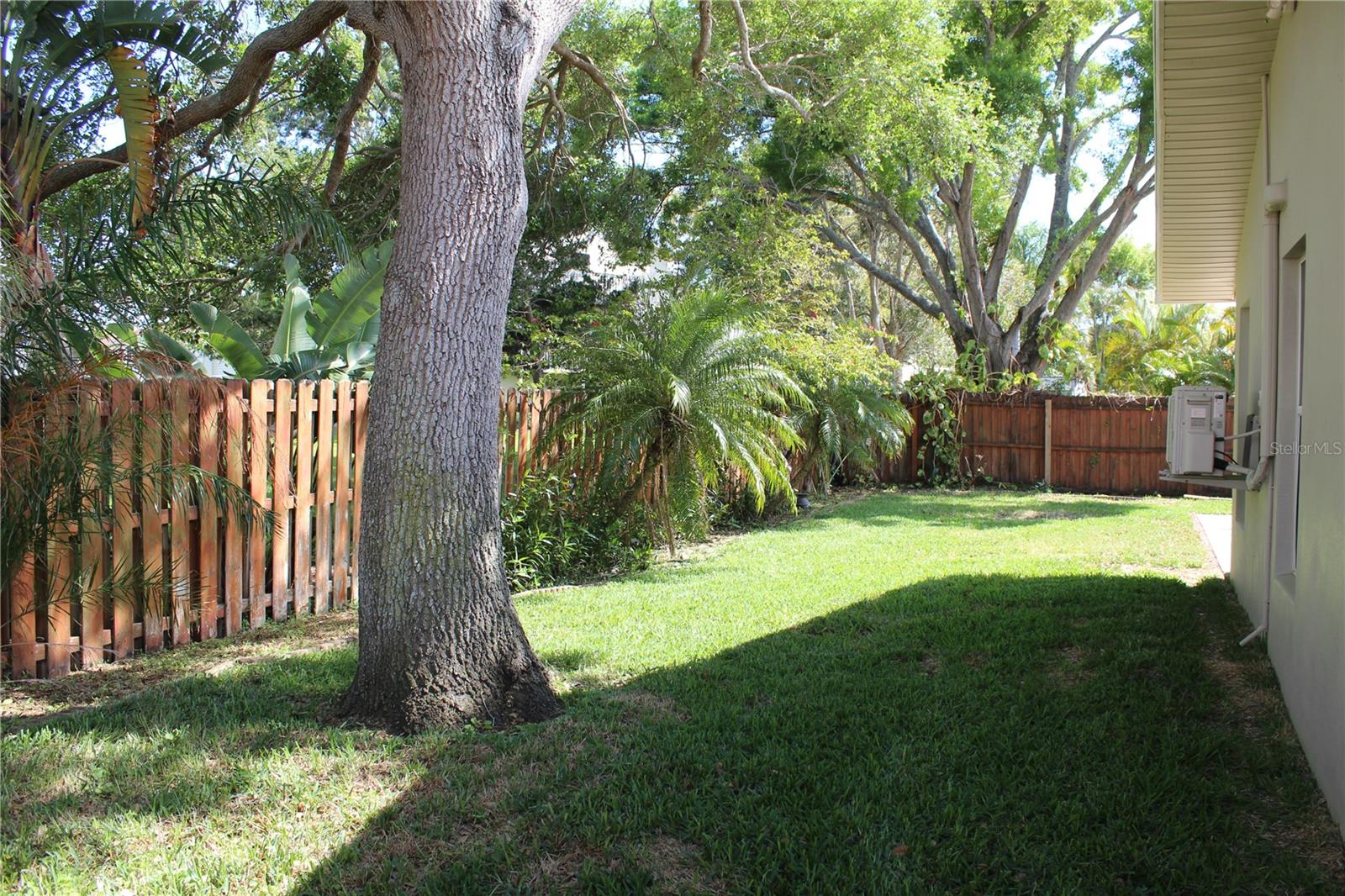 HARBOR VIEW VILLAS 1ST ADD - Residential