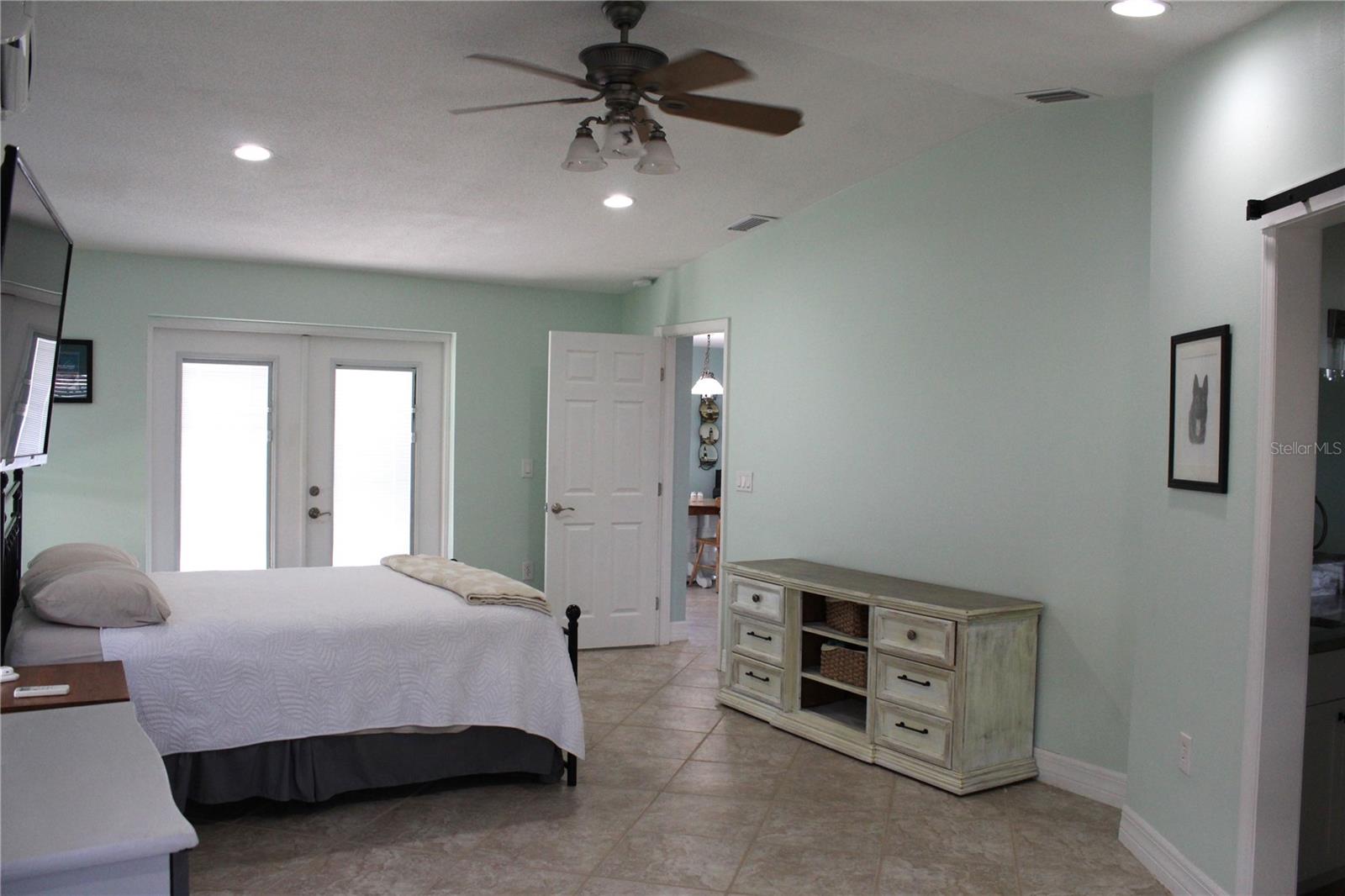 HARBOR VIEW VILLAS 1ST ADD - Residential