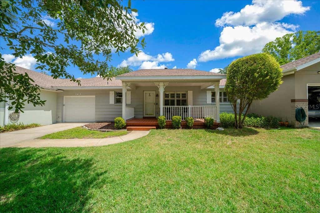 Photo of 8715 SW 97th Street #E, Ocala, FL 34481 (MLS # OM727221)