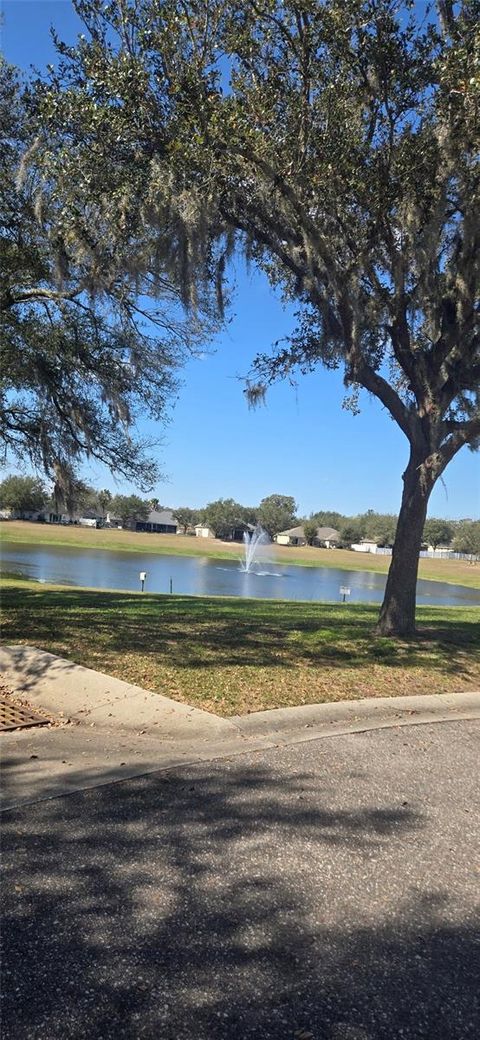 A home in DELAND