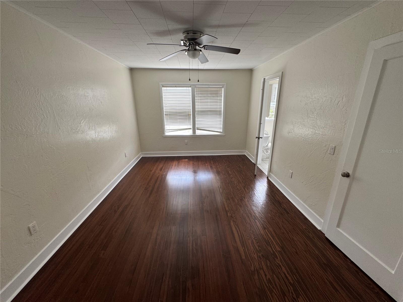 BAYSIDE SUB - Residential Lease