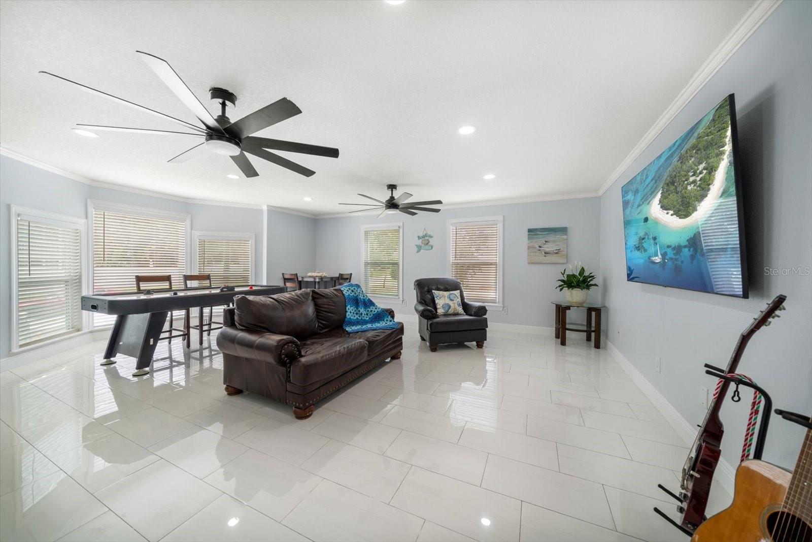OZONA SHORES 3RD ADD - Residential