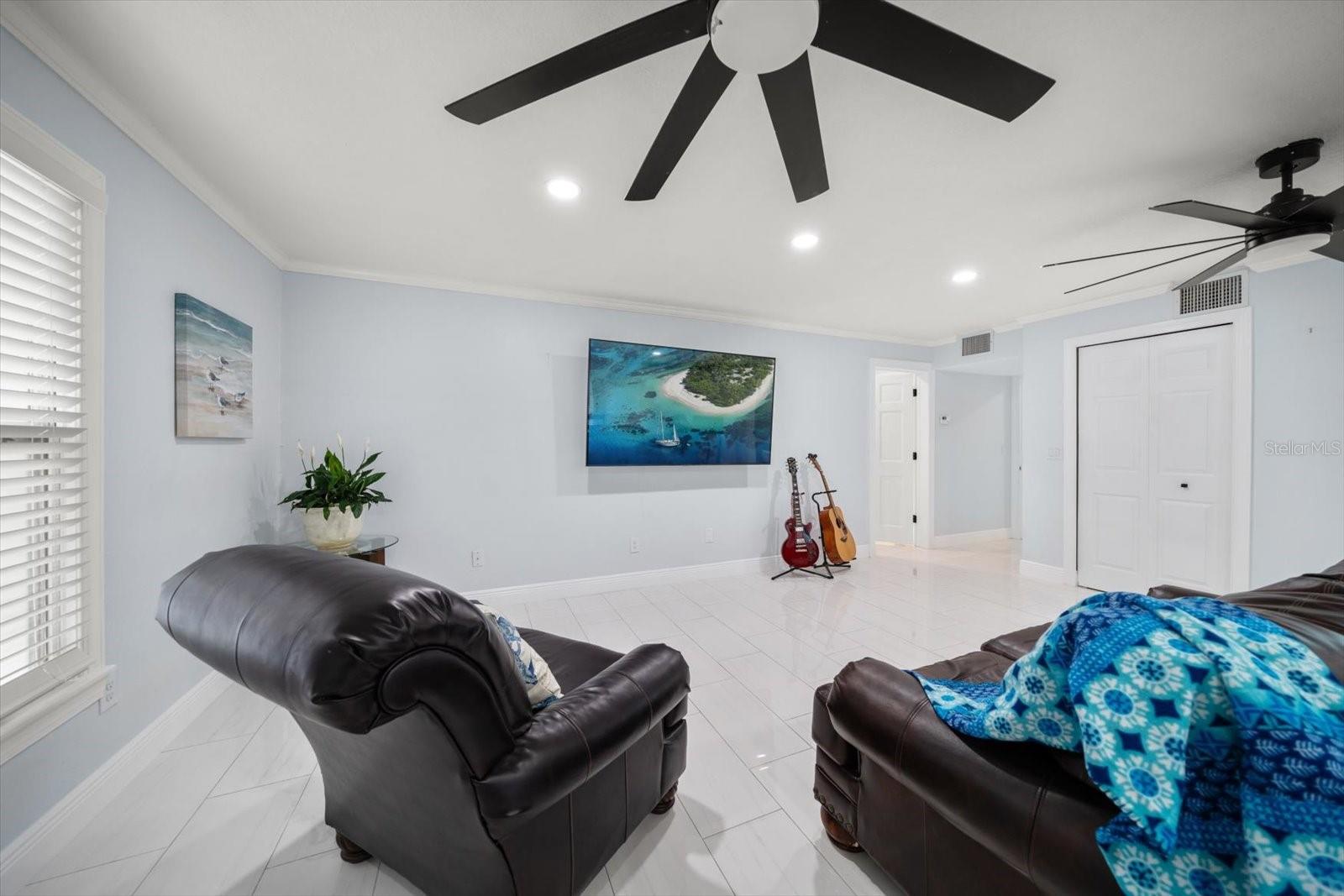 OZONA SHORES 3RD ADD - Residential