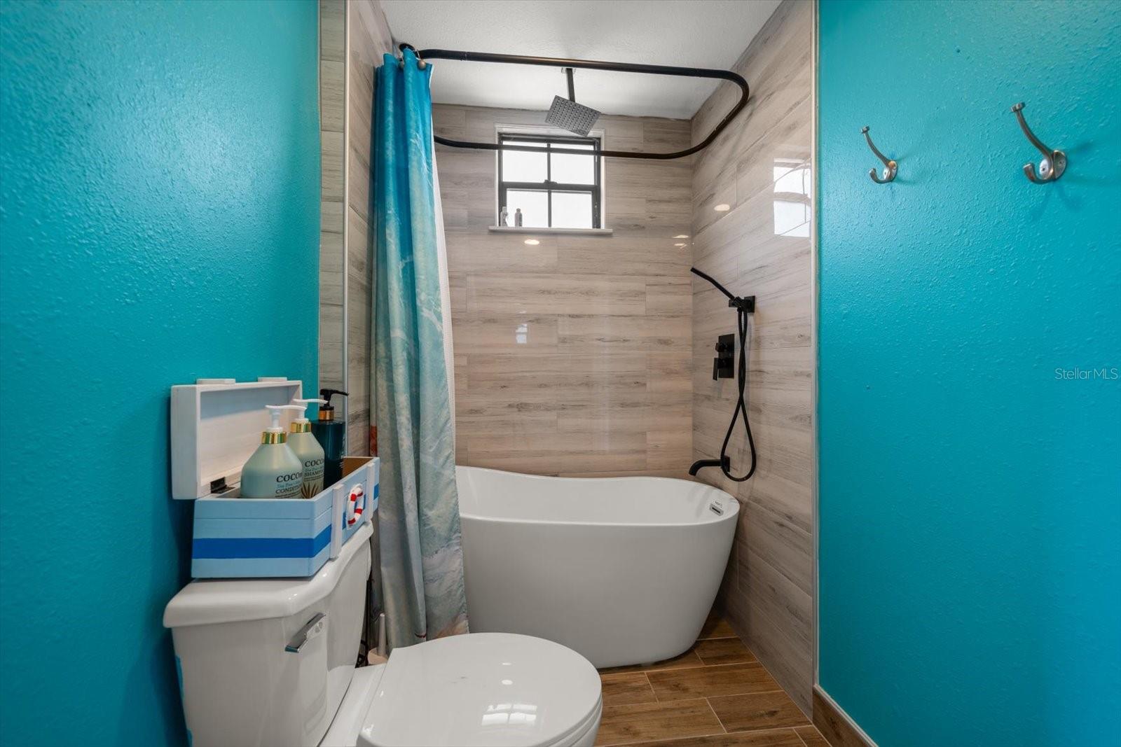 OZONA SHORES 3RD ADD - Residential