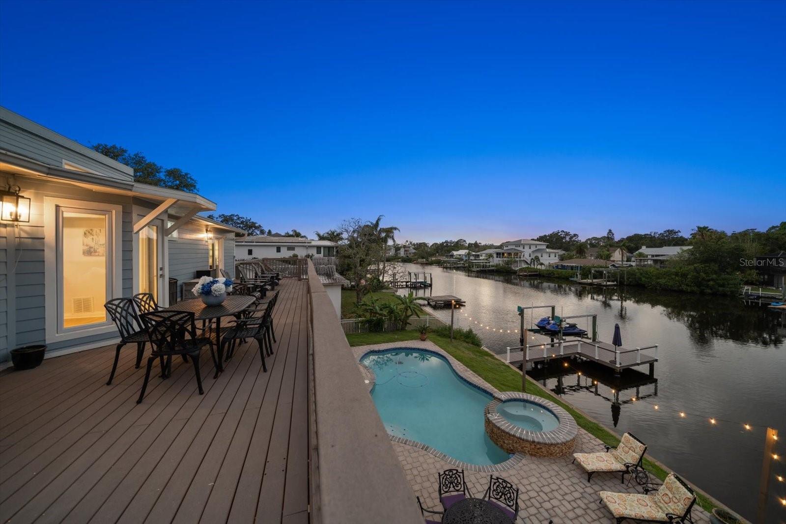 316 HILLPOINT DRIVE