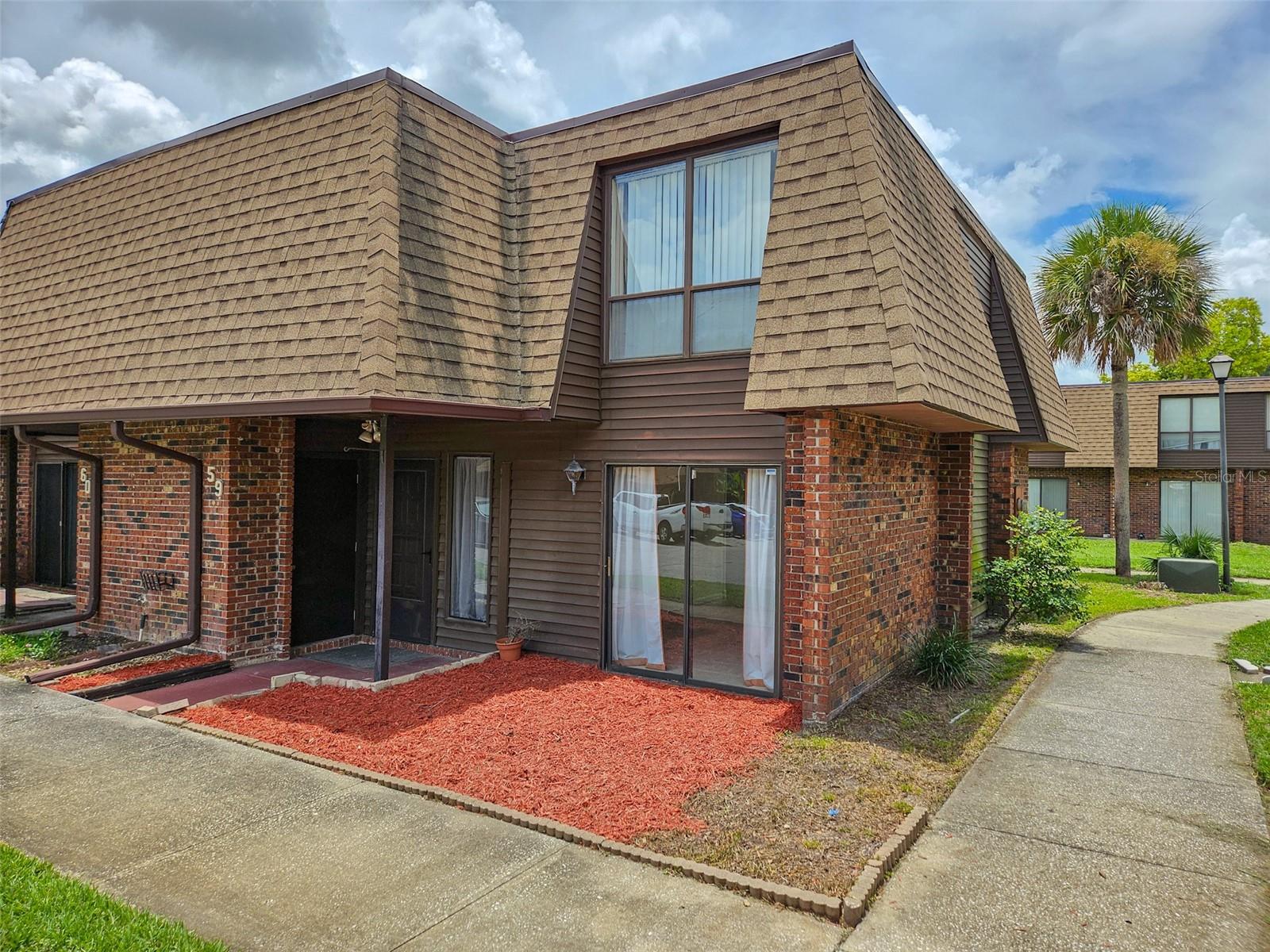 View LAKELAND, FL 33801 townhome