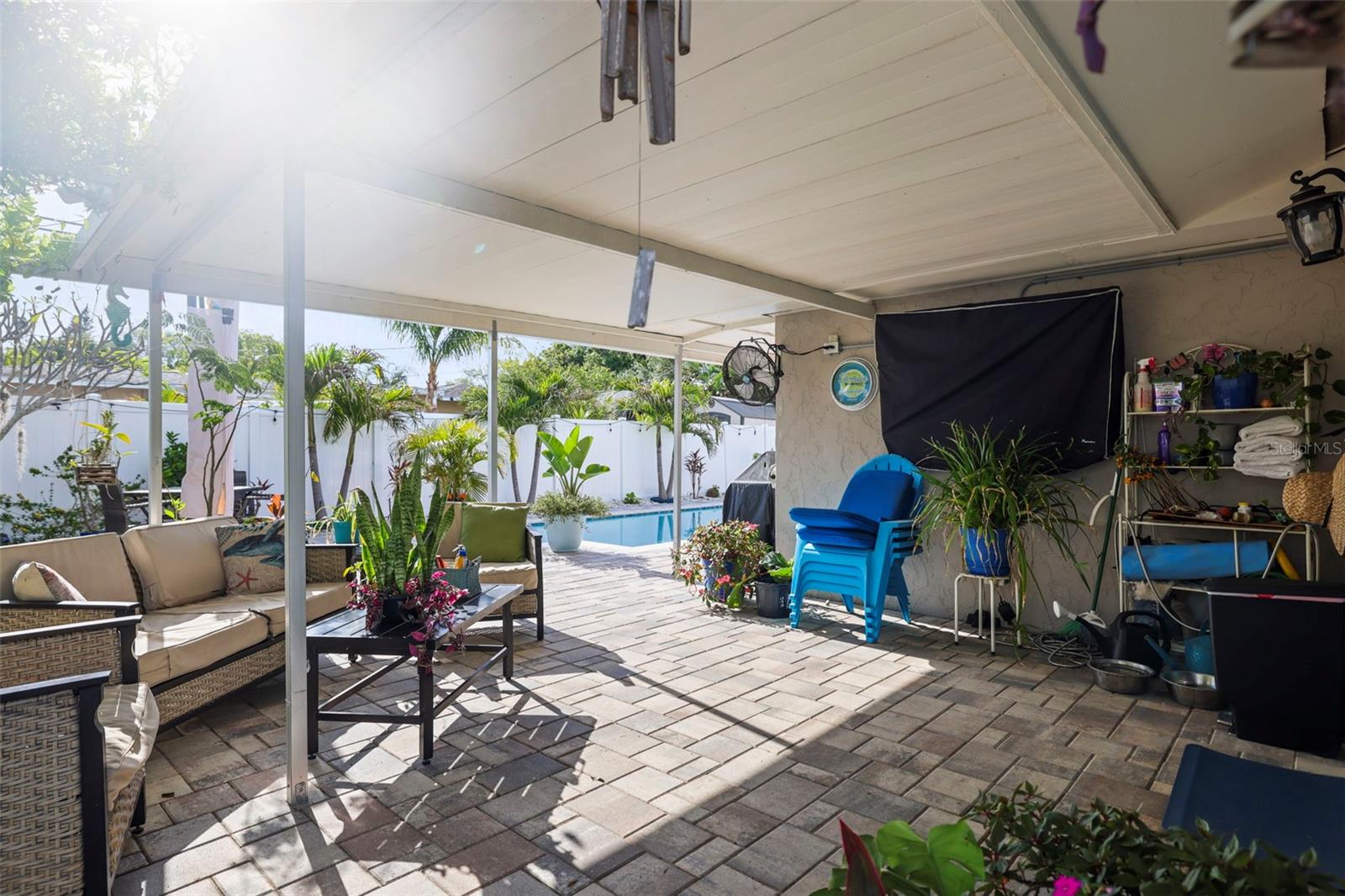 DUNEDIN ISLES ESTATES 1ST ADD - Residential