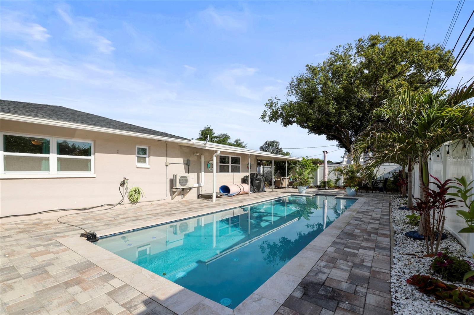 DUNEDIN ISLES ESTATES 1ST ADD - Residential