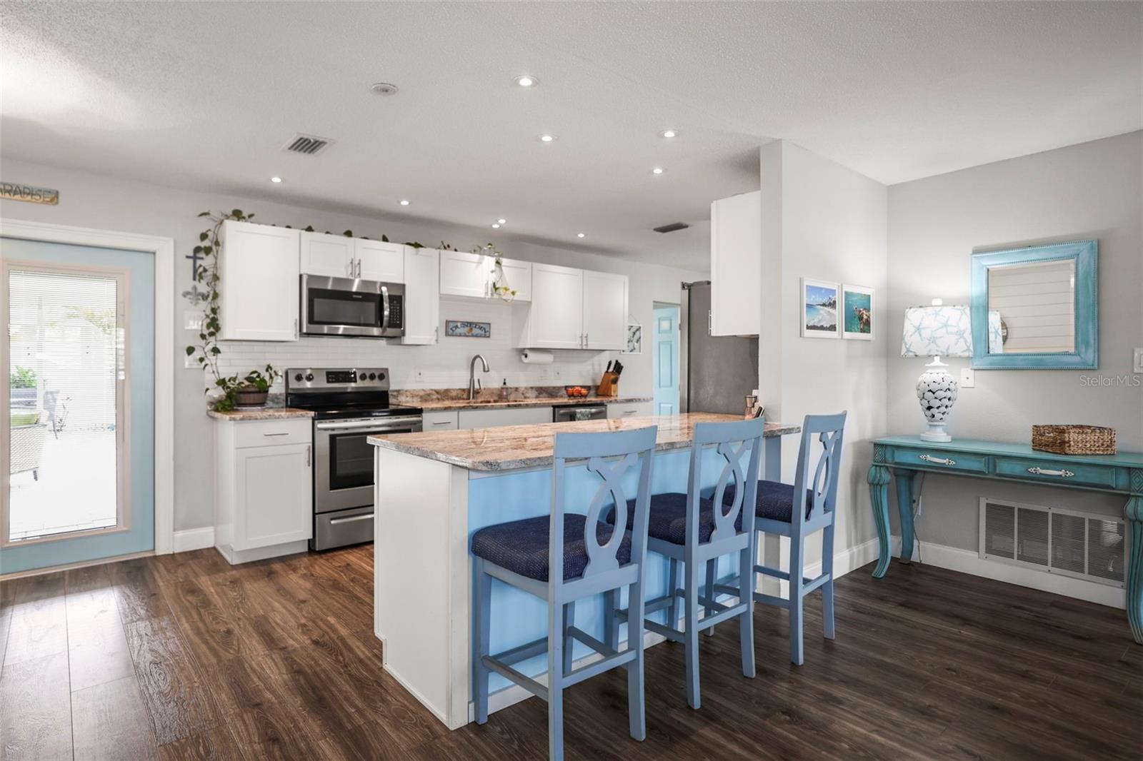 DUNEDIN ISLES ESTATES 1ST ADD - Residential