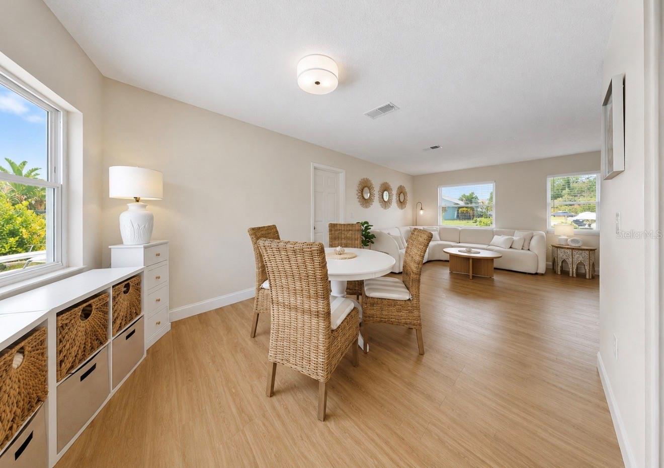 VILLAGE GREEN OF BRADENTON - Residential